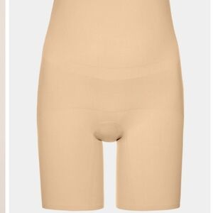 High rise shaper short size L medium absorbency